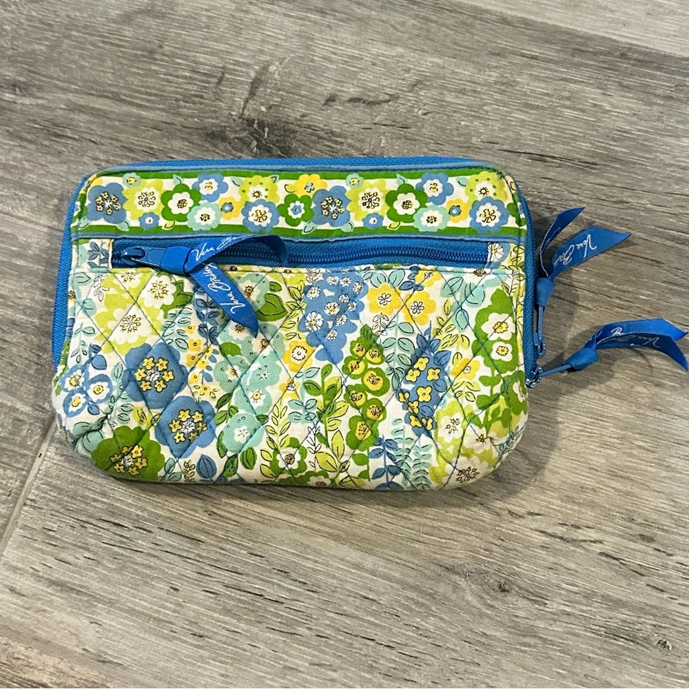 Vera Bradley English Meadow
Quilted Cotton Belt Bag Missing
Belt